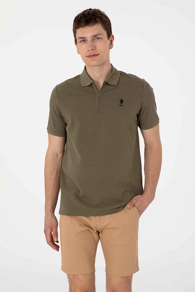 U.S. Polo Assn. Men's Regular Fit Zippered Mink Textured T-Shirt 50306014-Vr052