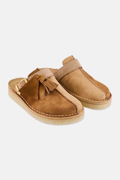 CLARKS حذاء نسائي سهل الارتداء من Trek، لون بني فاتح