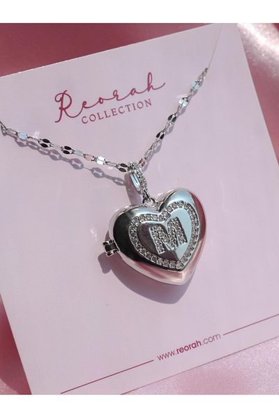 Reorah Collection قلادة من الفولاذ على شكل قلب على شكل حرف M