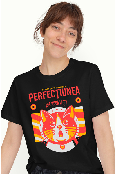 StoryGift Romania Tricou Femei Pisica uimita, text PERFECTIUNEA ARE NOUA VI c...
