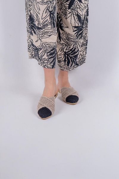 lovitto Closed Toe Cross Knitwear Women's Slippers