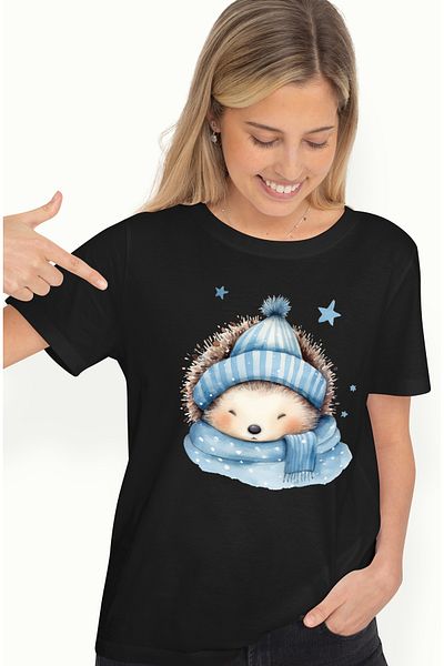 StoryGift Romania Tricou Femei cu un arici care doarme, ilustratie, caciula, fular, stelute, somn, BLK_M