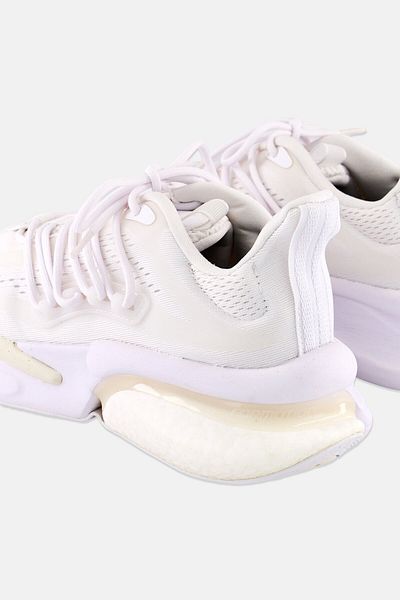 adidas حذاء الجري Alphaboost V1 برباط للرجال، أبيض