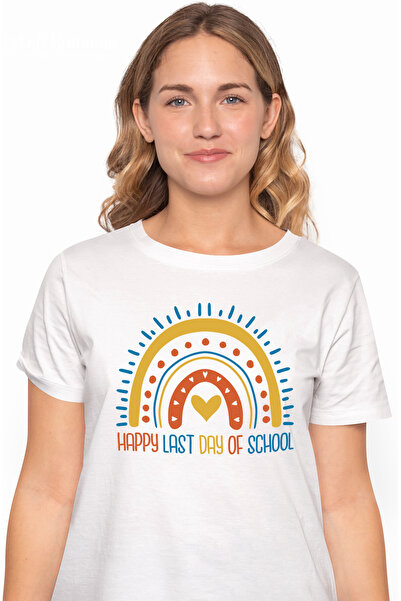 StoryGift Romania Tricou Femei Cu Text In Engleza Happy Last Day Of School, Curcubeu, Inima Rosie, WHT_M