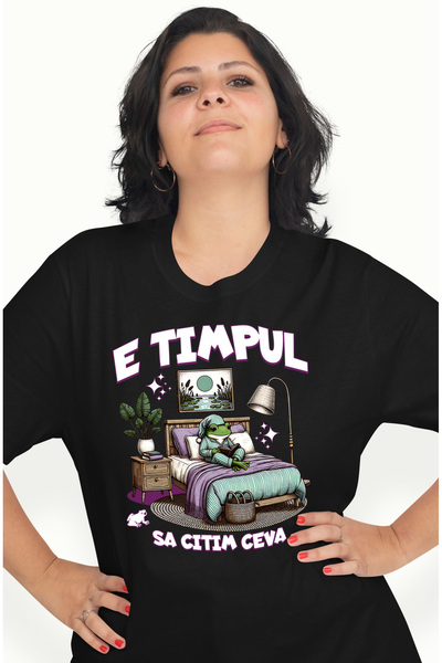 StoryGift Romania Tricou Femei Broscuta batrana rutina de noapte citit cu imp...