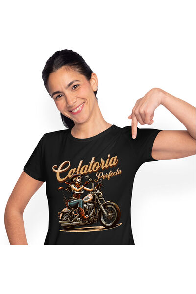 StoryGift Romania Tricou Femei cu Femeie Atragatoare Cu Palarie Si Bandana Pe...