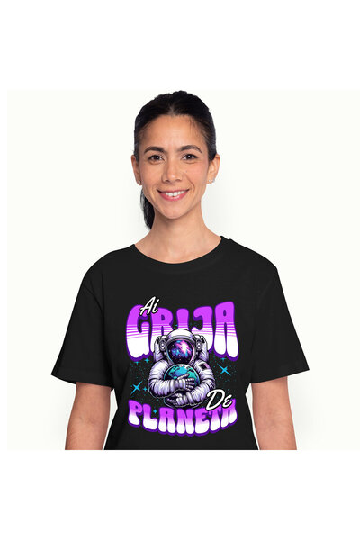 StoryGift Romania Tricou Femei cu Astronaut Costum Spatial Imbratisare Planet...