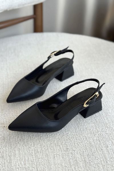 GOFFSHOES Women's Mely Buckle Low Heel Shoes - Black-Leather