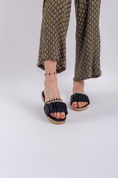 lovitto Pearl Detailed Gathered Women's Slippers