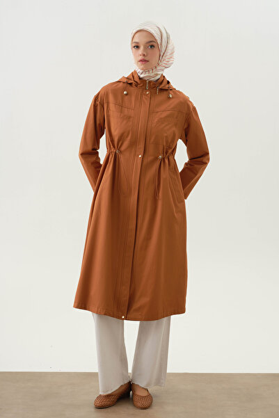 Tuğba Kapüşonlu Cep Detaylı Kap - Tarçın