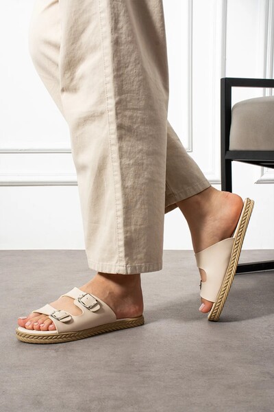 Jackers Women's Double Buckle Straw Sole Slippers