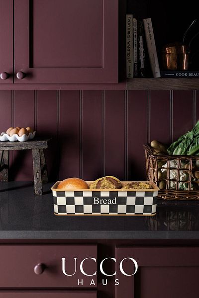 UCCO Retro Metal Bread Bowl - Stylish and Durable Kitchen Bread Storage Container, Retro Style Presentation Bowl