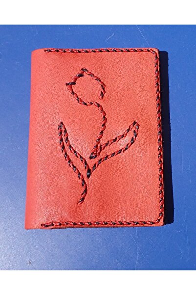 Durush Collection تصميم حامل بطاقات مطرز باللون الأحمر من الجلد الحقيقي