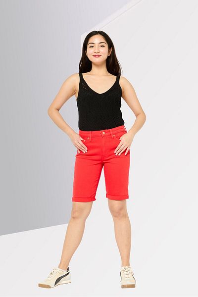 Ralph Lauren Women Solid Stretchable Chino Shorts, Red