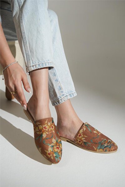 lovitto Closed Front Patterned Tan Kyoto Women's Slippers