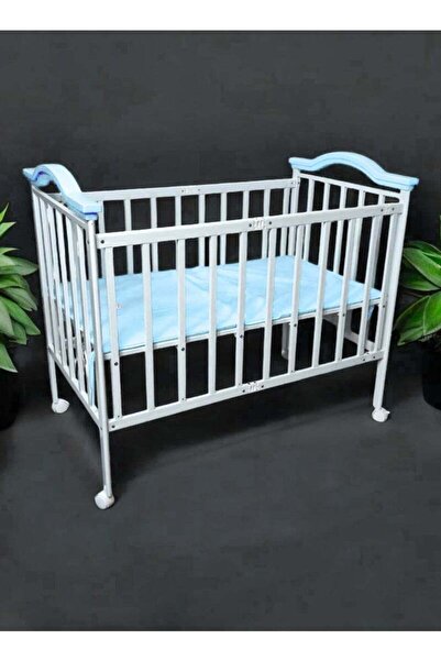 BabyCara سرير أطفال كلاسيكي قوي من الحديد قابل للطي وارتفاع قابل للتعديل مع ناموسية 110 × 60 سم أزرق