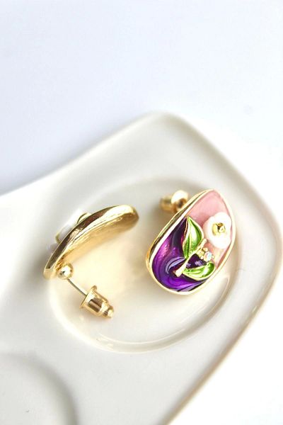 Leo'Stone Vintage Multicolored Ellipse White Flower Motif 3D Painting Design Women's Steel Earrings