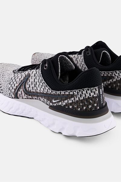 Nike Men React Infinity Fk 3 Lace Up Running Shoes, Multicolor