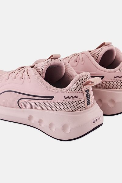 Puma حذاء تدريب نسائي من Softride Carson برباط، لون وردي باهت