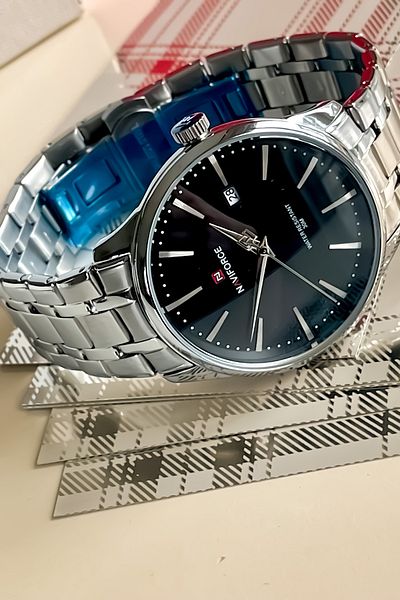Naviforce Waterproof Stainless Steel Men's Wristwatch and Bracelet with Calendar