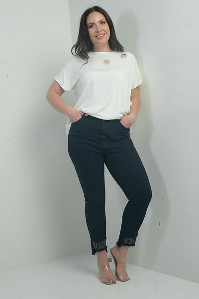 By Saygı Pantaloni de damă din pânză de mărime mare din lycra cu picioare înguste și detaliu de piatră și ciucuri