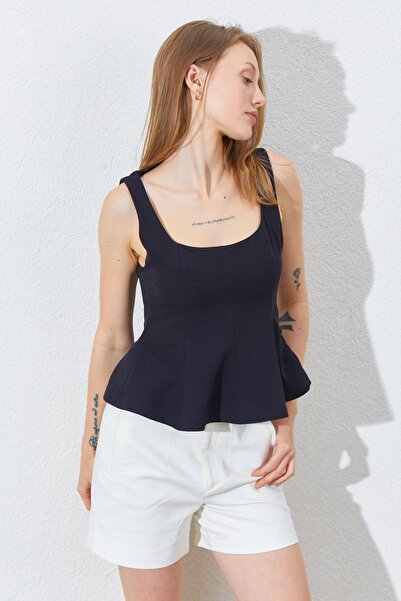 TENA Γυναικεία Μπλούζα Peplum Αμάνικη Μαύρη Τετράγωνη Γιακά