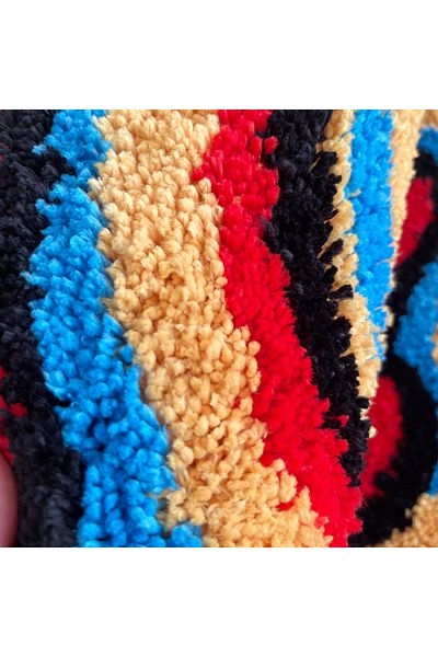Choice 60X60CM Trippy Smiling Rug - Unique Tufted Design | Ideal Friend Gift | Geeky Bedroom Rug | Home Dec