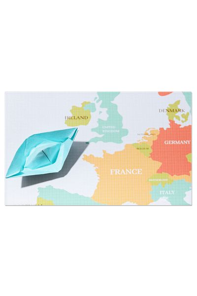 StoryGift Romania Tablou Canvas - Navigatie Creativa, Barca Pe Apa, Idei De Afaceri, Libertate Si Valuri Colorate