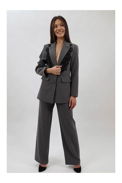 De Royal Italy Occasion Suit With Commo Appliques M-l Grey