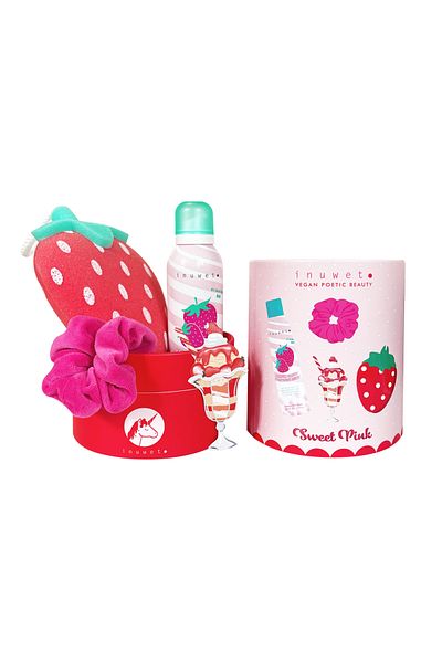 Inuwet Strawberry scented bubble bath set, scrunchy, sponge and strawberry, Sweet Pink, Inuwet, 4 items
