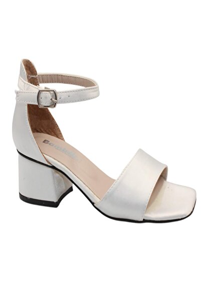 Celira Sandale cu toc pentru fetiță din satin bej