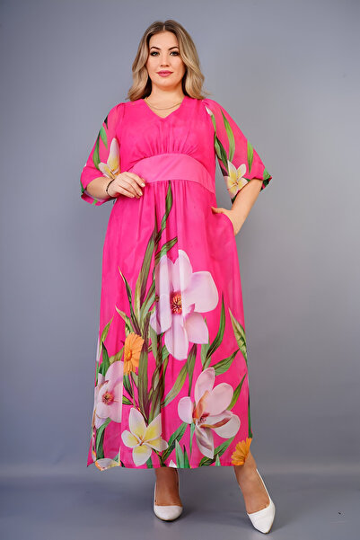 Novinka فستان شيفون وردي بنمط الأزهار مقاس كبير