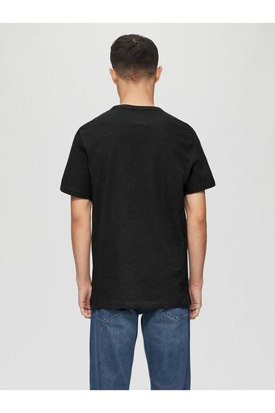 s.Oliver Men's T-shirt With Scoop Neck, Regular Fit, Black, Xl