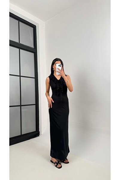 Gaus Siyah Önü Bağlamalı Yaka Fırfır Detaylı Elbise Gaus00347