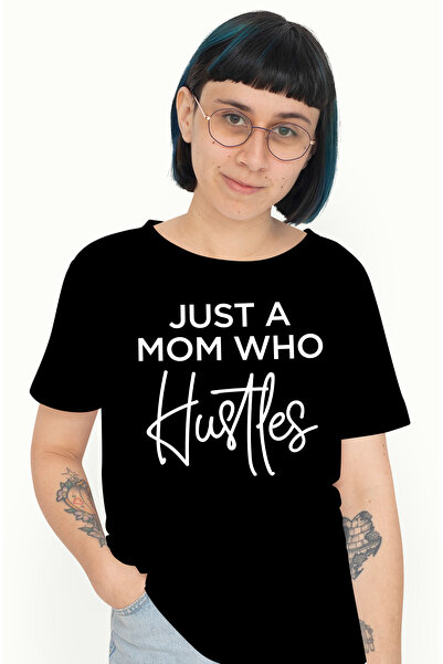 StoryGift Romania Tricou Femei Cu Mesaj In Limba Engleza "just A Mom Who Hust...