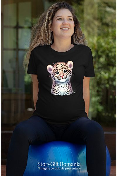 StoryGift Romania Women's T-shirt with a female tiger, illustration, heart, little, appreciation, gesture, BLK_L,STG