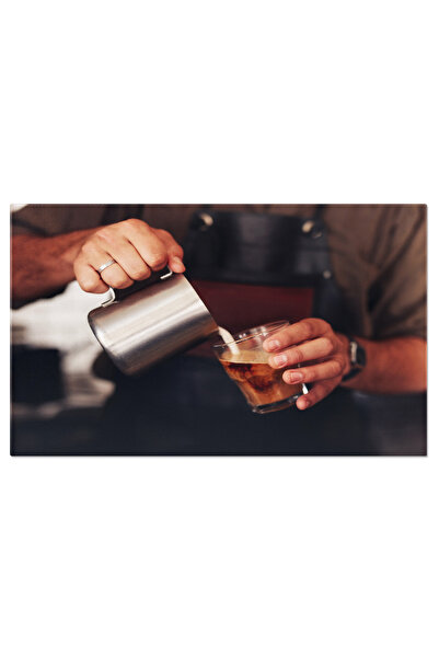 StoryGift Romania Tablou Canvas - Magicianul Cafenelei: Barista Pregatind O C...