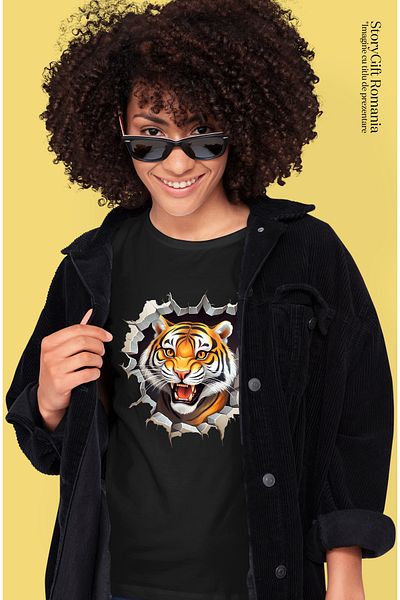 StoryGift Romania Women's T-shirt with an aggressive tiger sticking its head out of a wall, illustration, fu BLK_L