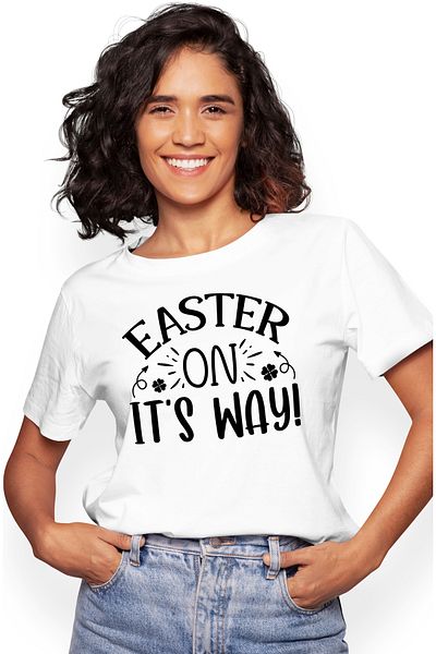StoryGift Romania Tricou Femei Cu Mesajul In Engleza "easter On It's Way" - Pastele E Pe Drum Cu Wht_l