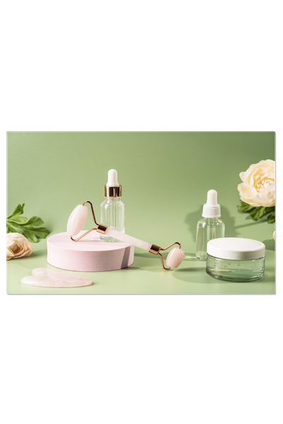 StoryGift Romania Tablou Canvas: Terapie Faciala Cu Masaj De Cuart Si Gua Sha