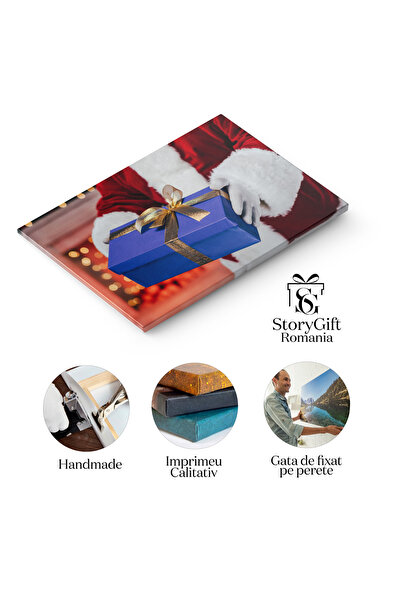 StoryGift Romania Tablou Canvas Traditie Si Magie Mos Craciun In Costumul Sau Traditional, Intro Imagine Iconica