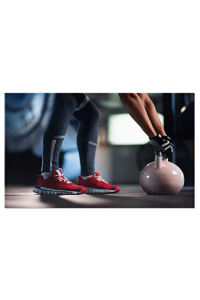 StoryGift Romania Canvas Print - Fitness and Effort: Woman Training in the Gym