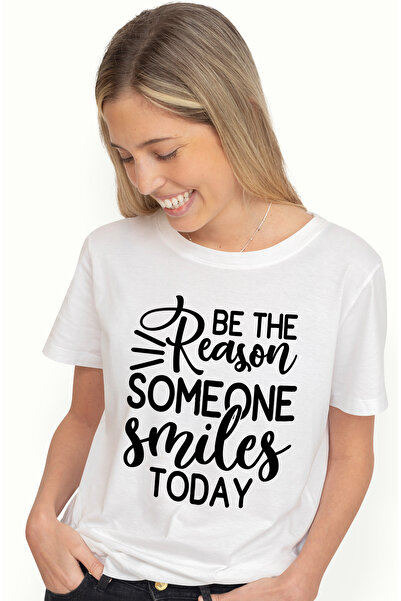 StoryGift Romania Tricou Femei cu text in engleza "Be the reason someone smiles today" - fii motiv WHT_L