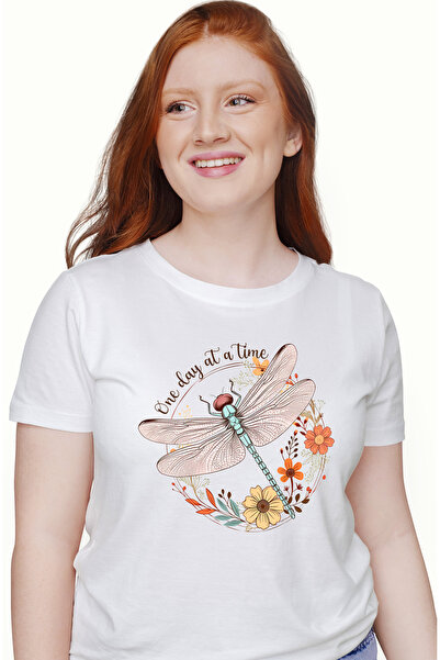 StoryGift Romania Tricou Femei cu libelula cu inconjurata de flori cu mesajul "One day at a time", WHT_L