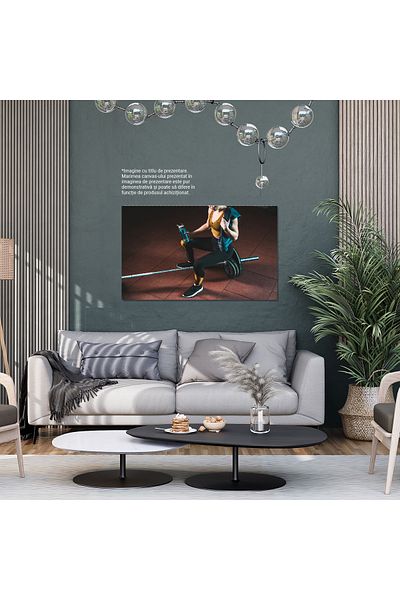 StoryGift Romania Tablou Canvas - Pausa De Hidratare In Timpul Antrenamentului Intens - Athletic, Drink, Cropped