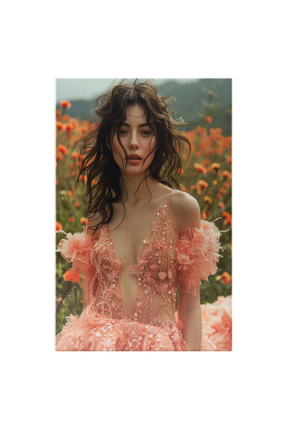 StoryGift Romania Tablou Canvas Campul Minunat De Flori In Care Priveste Fata Cu Parul Brunet Si Rochie Roz Cu U