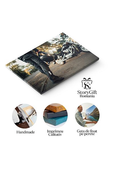 StoryGift Romania Tablou Canvas Motociclist Cu Casca In Mana, Chopper, Calatorie, Viteza, Sport, Transport 3110