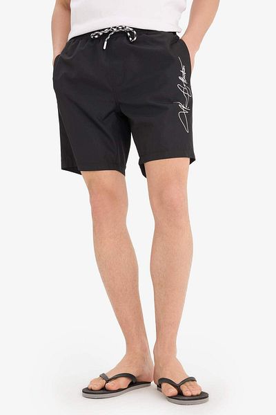 DeFacto Kurze, knielange Badeshorts mit normaler Passform und Fleece-Futter B7255AX25HS