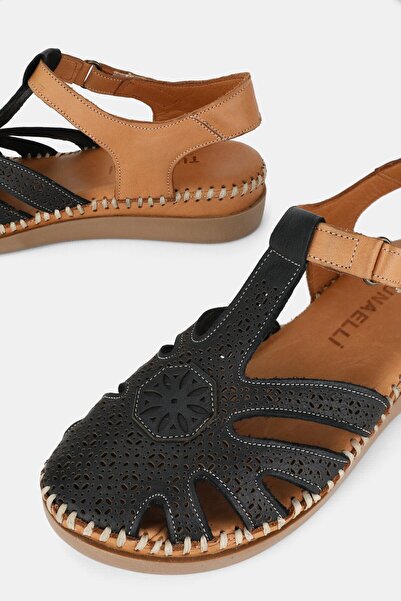 TUNAELLİ Women's Black Genuine Leather 35-41-42 Number Flat Wedge Heels Front Closed Strap Sandals