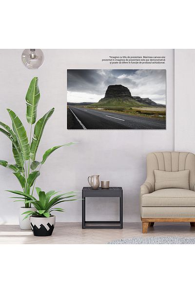 StoryGift Romania Tablou Canvas - Peisaj Rural In Islanda - Cer Acoperit De Nori